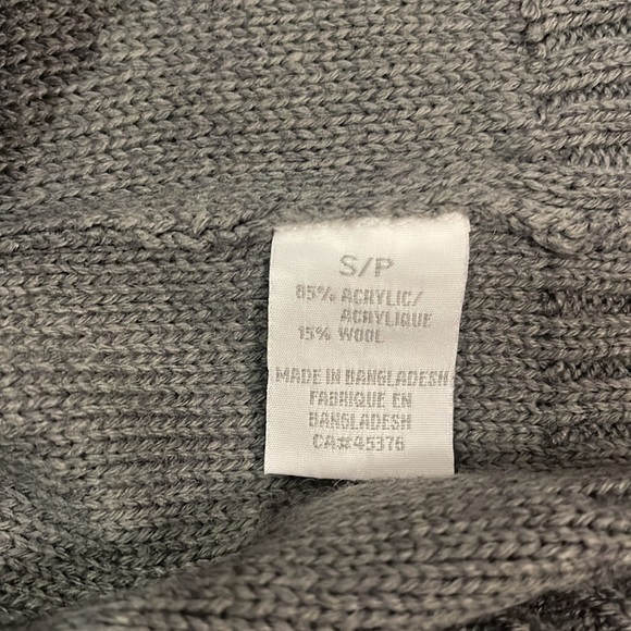 Small grey short sleeve knit sweater dress - Picture 4 of 5